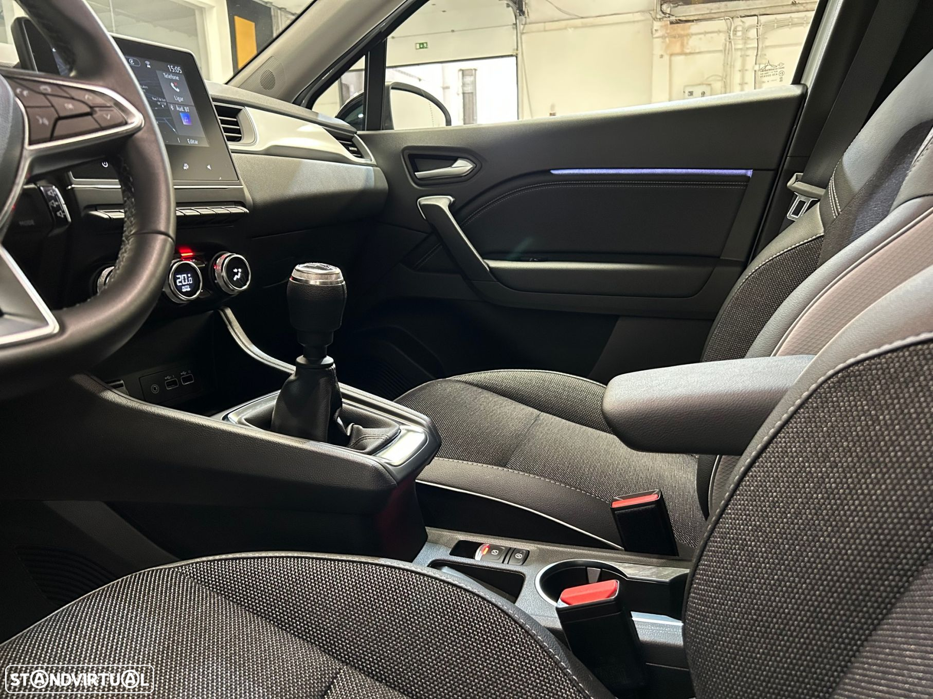 Renault Captur 1.0 TCe Techno - 45