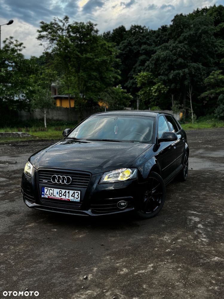 Audi A3 Sportback 2.0 TDI DPF Attraction - 1