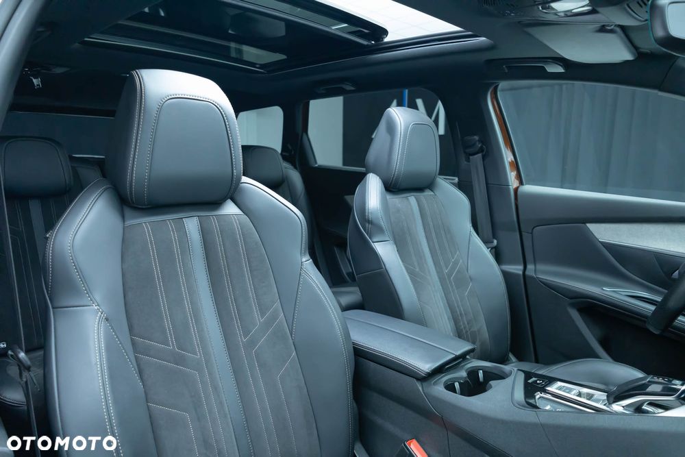 Peugeot 5008 BlueHDi 180 EAT8 GT Pack - 36
