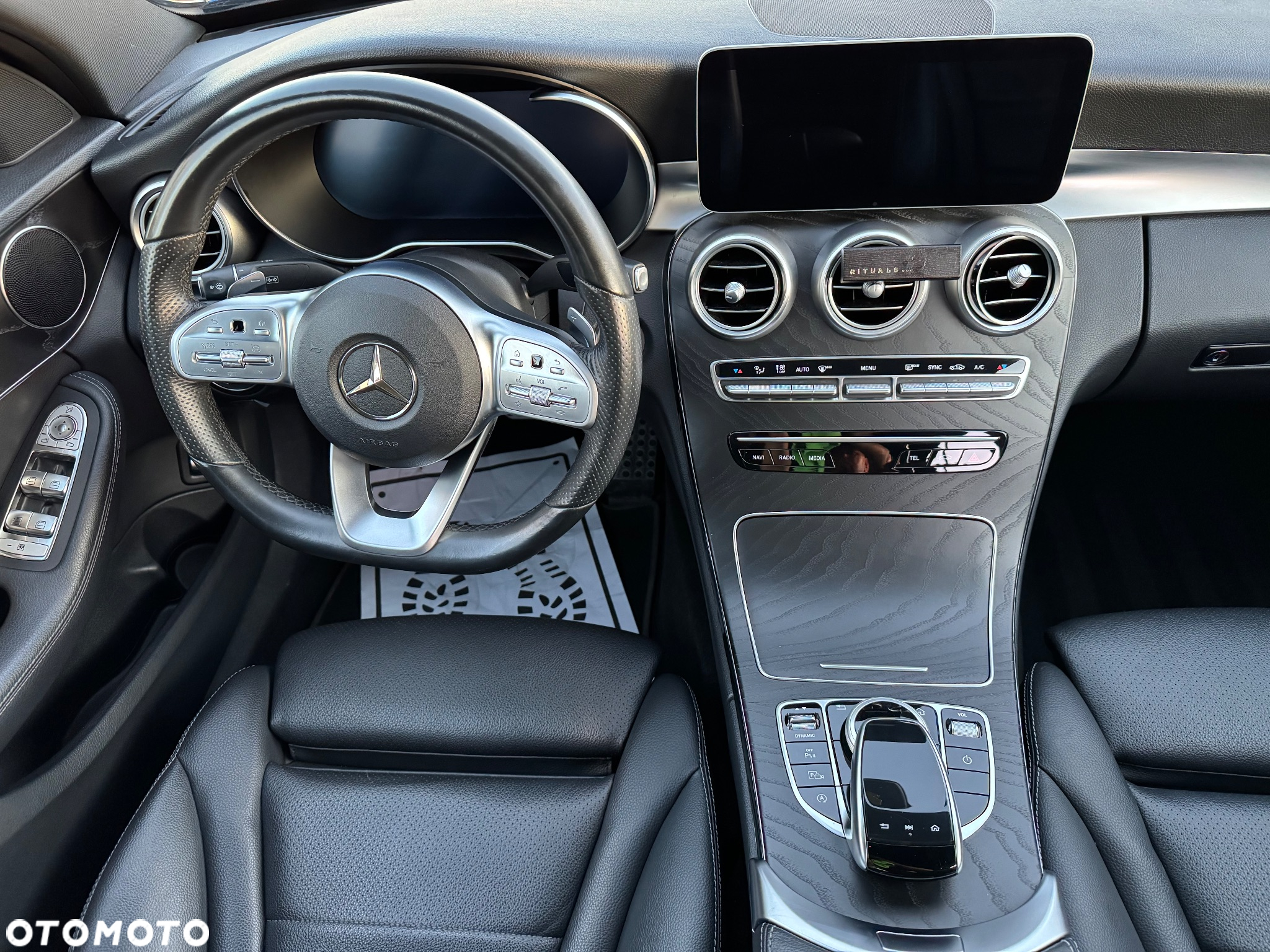 Mercedes-Benz Klasa C 200 T 9G-TRONIC AMG Line - 23