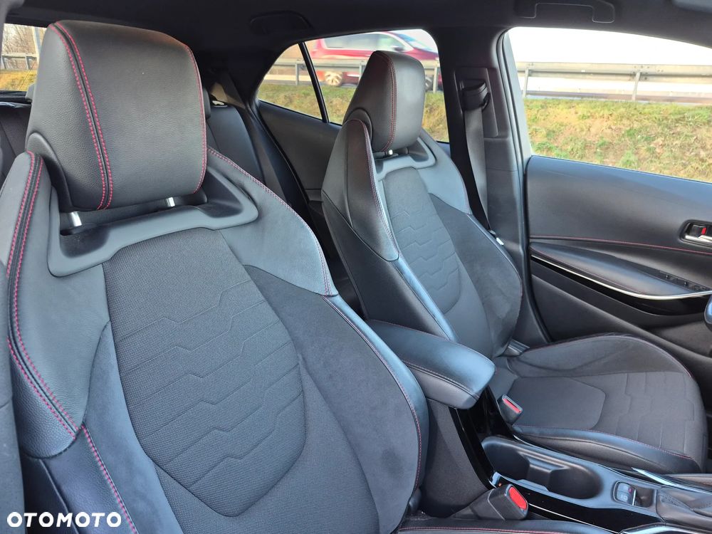 Toyota Corolla 1.8 Hybrid Selection - 6