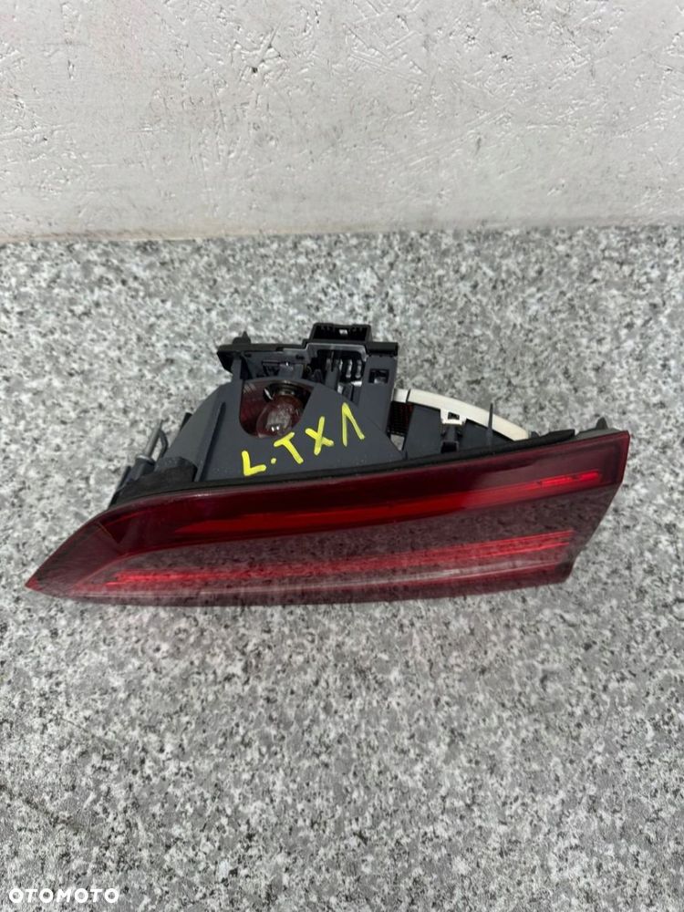 LAMPA LEWY TYŁ W KLAPĘ BMW X1 F48 2015-2018 7350695 - 4