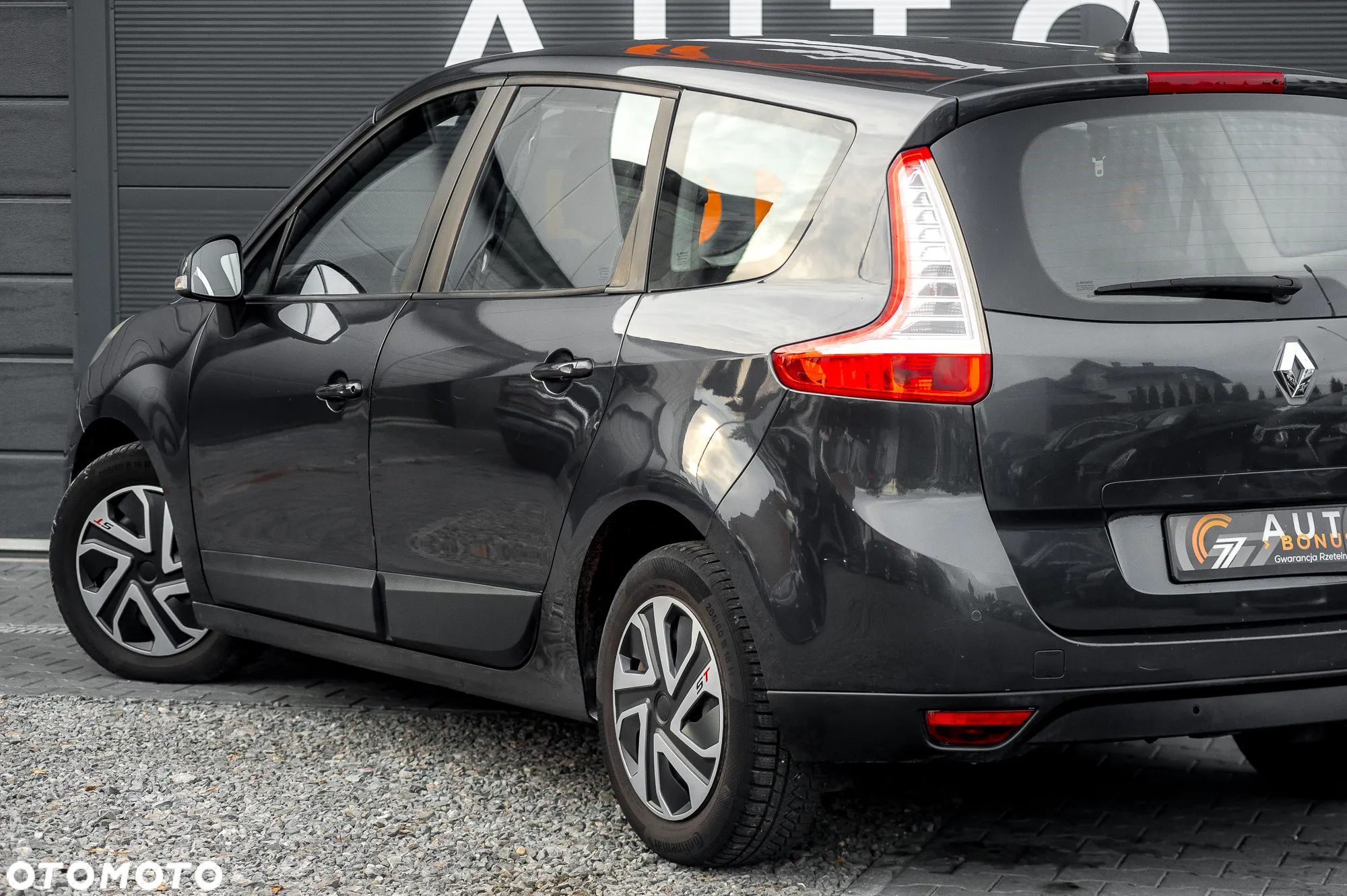 Renault Grand Scenic 1.9 dCi FAP Dynamique - 7