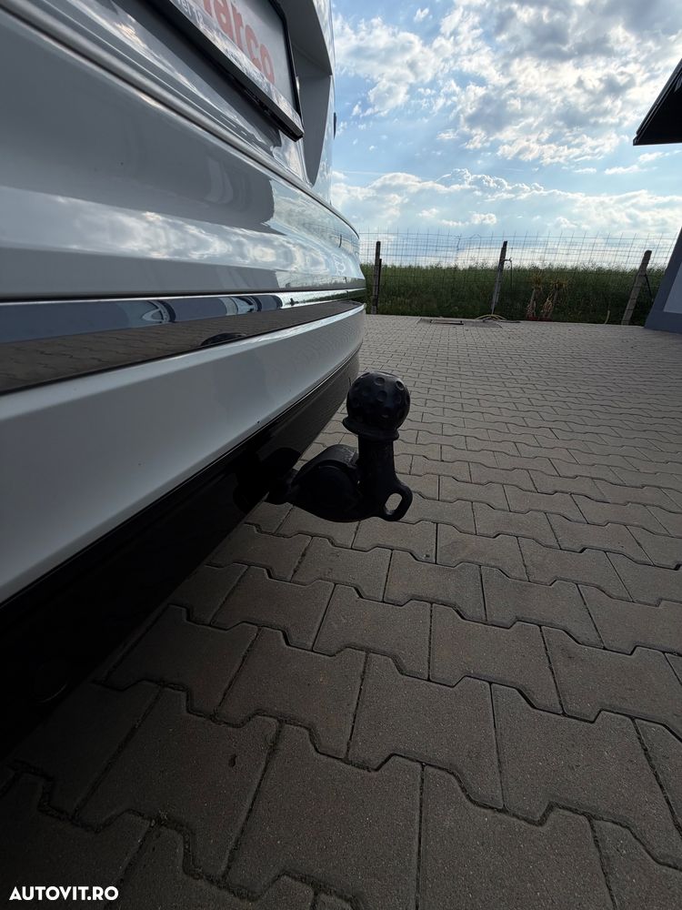 Volkswagen Tiguan - 24