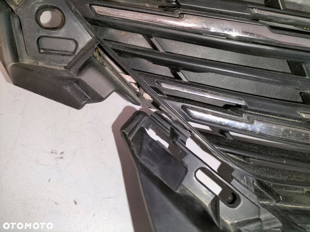 atrapa kratka grill peugeot 5008 ii 16- - 3
