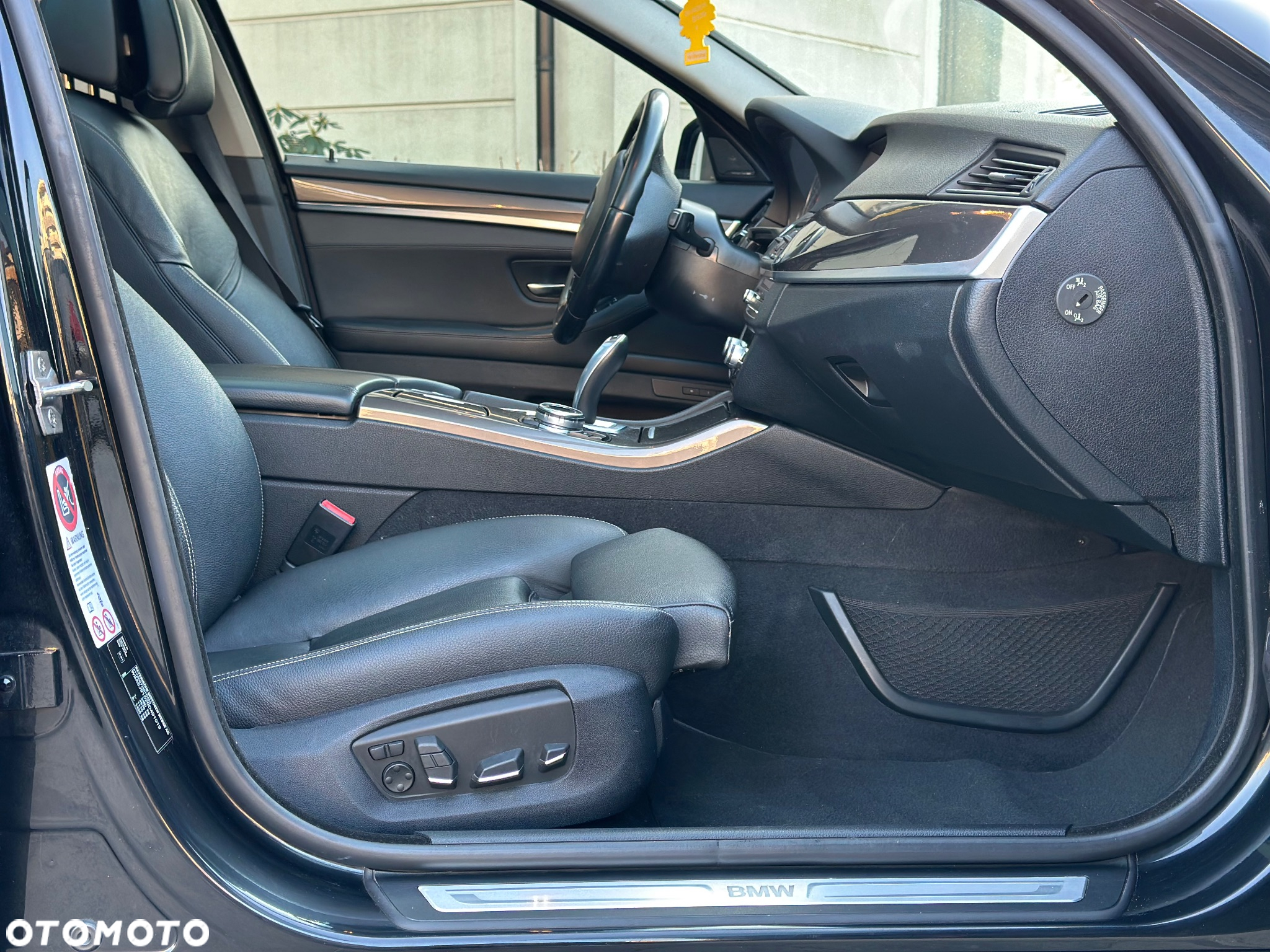 BMW Seria 5 525d xDrive Modern Line - 26