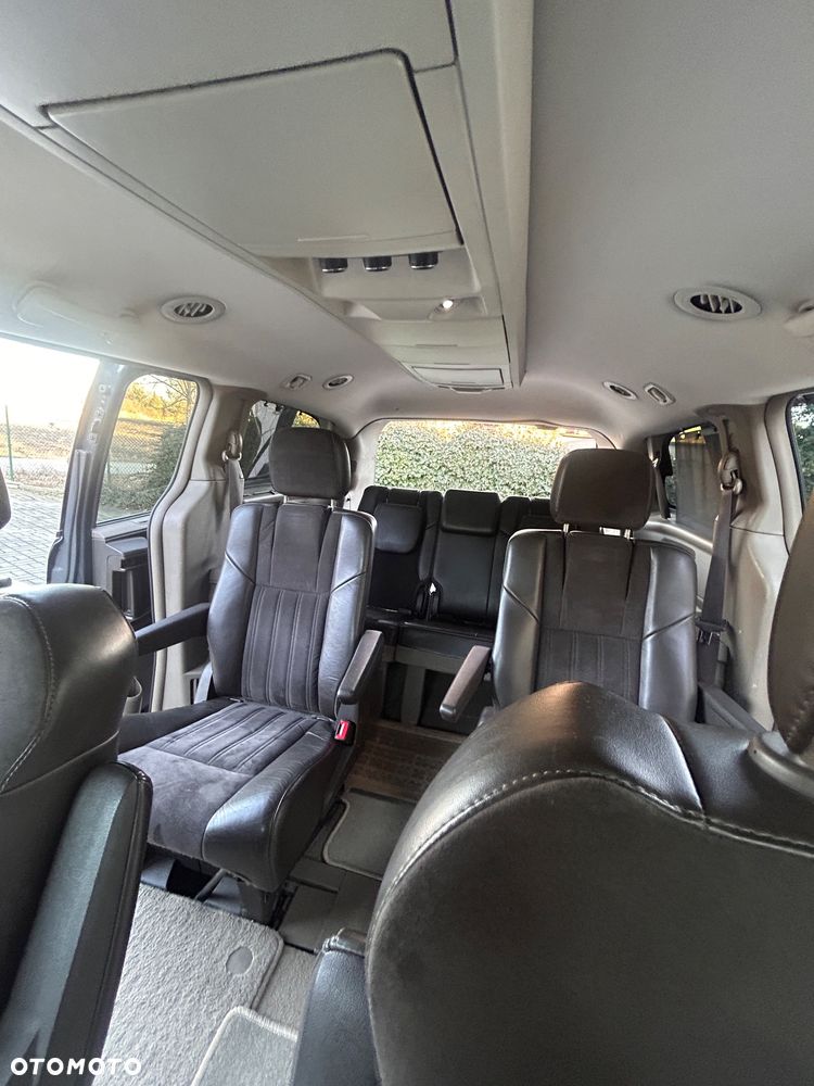 Lancia Voyager 2.8CRD Platinum - 15