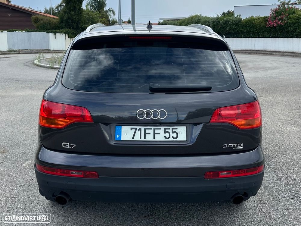 Audi Q7 3.0 V6 TDi quattro Tiptronic - 6