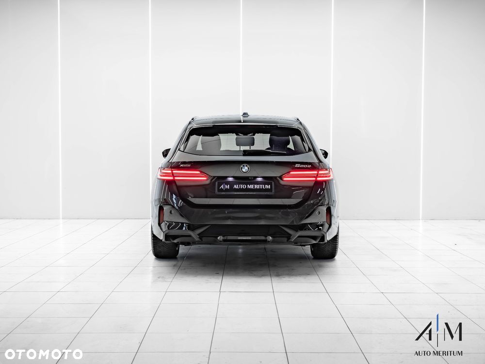 BMW Seria 5 520d xDrive - 7
