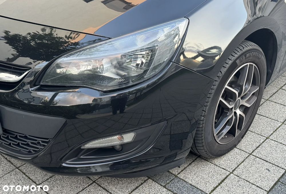 Opel Astra IV 1.4 T Active - 9