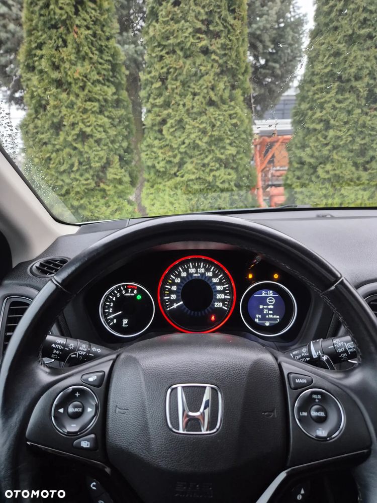Honda HR-V 1.5 Executive (ADAS) CVT - 12