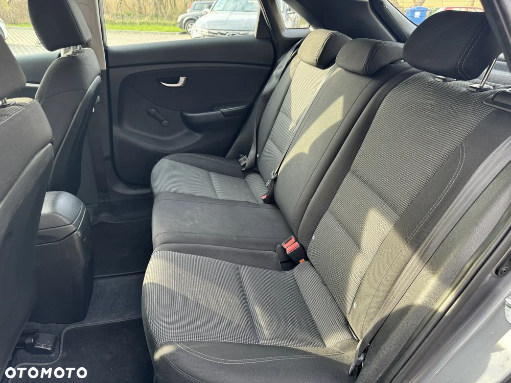 Hyundai i30 1.6 GDI Classic - 8