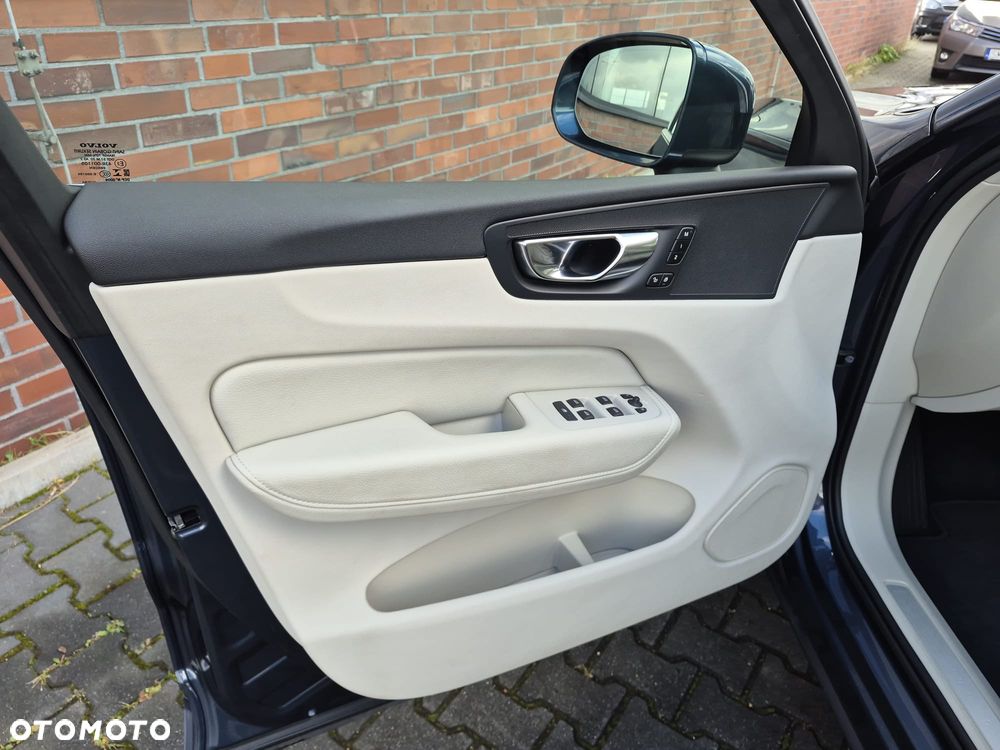 Volvo XC 60 B4 D Geartronic Inscription - 32