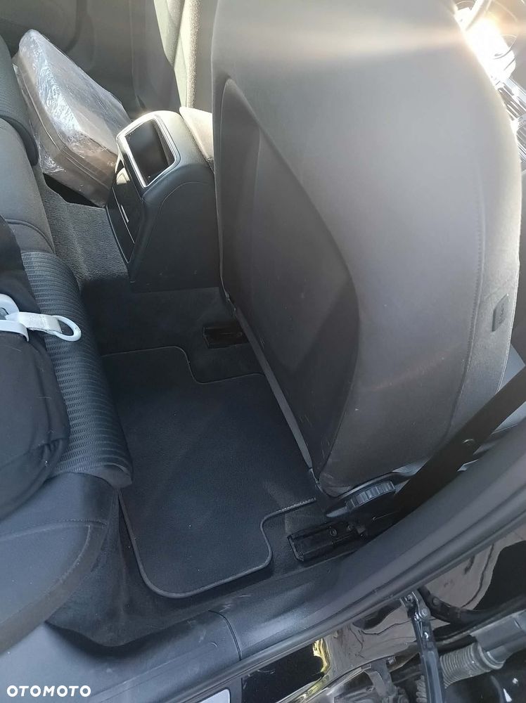 Audi A4 Avant 2.0 TDI - 12
