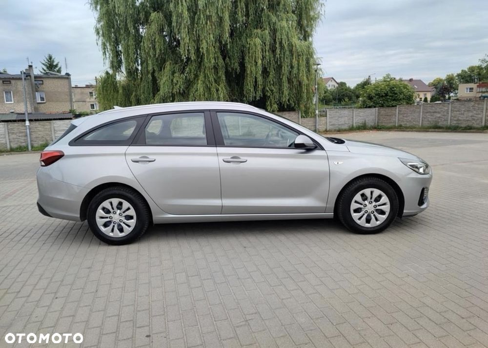 Hyundai i30 1.0 T-GDI Classic + DCT - 9