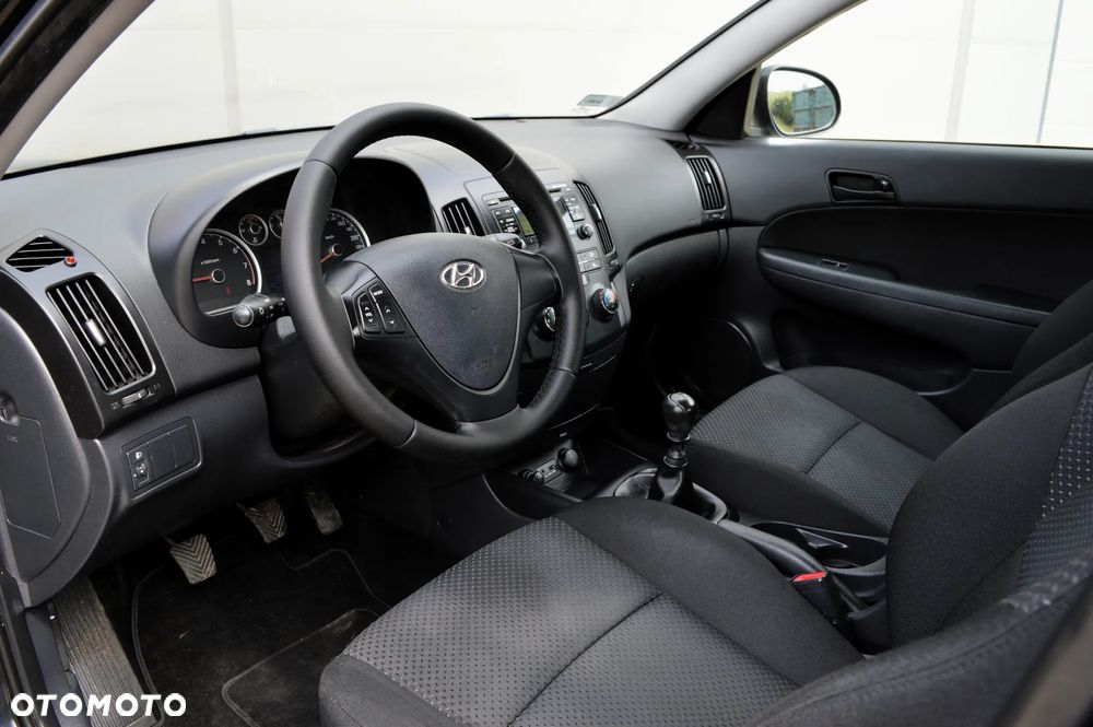 Hyundai i30 1.4 Classic + - 5