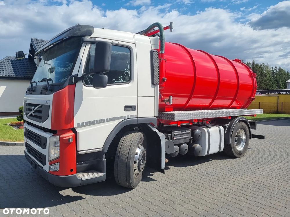 Volvo FM 330