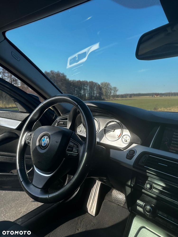 BMW Seria 5 520d Efficient Dynamics Edition - 13