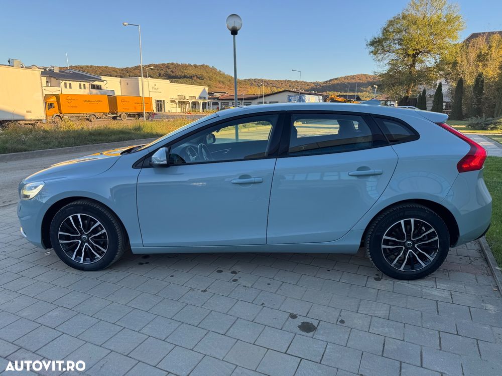 Volvo V40 D2 - 12