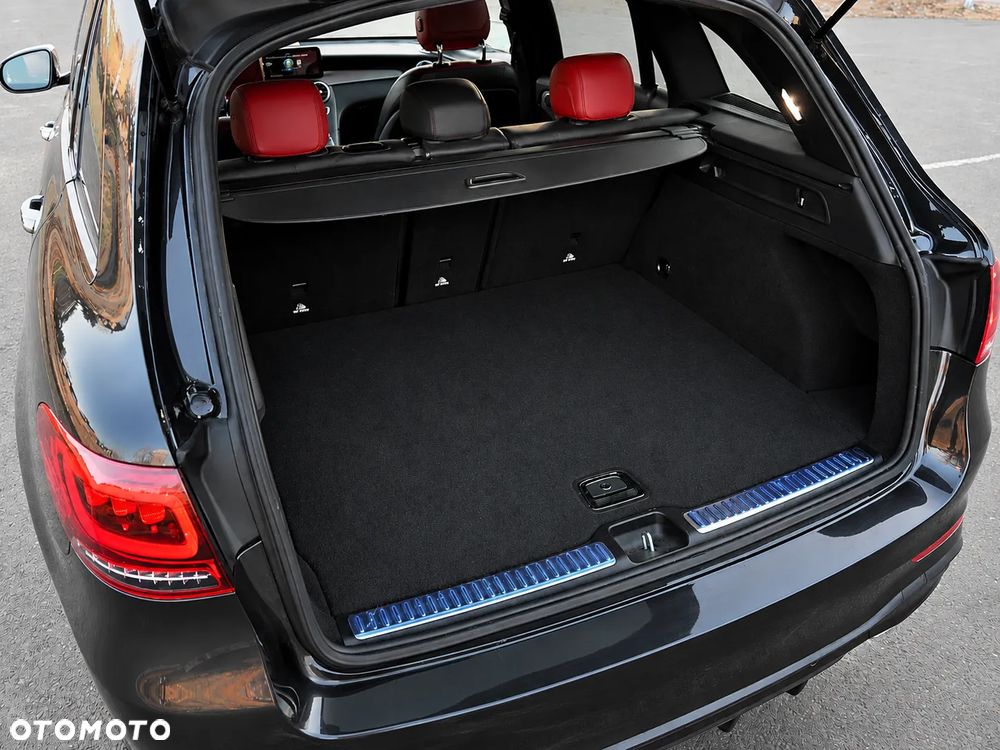 Mercedes-Benz GLC - 22