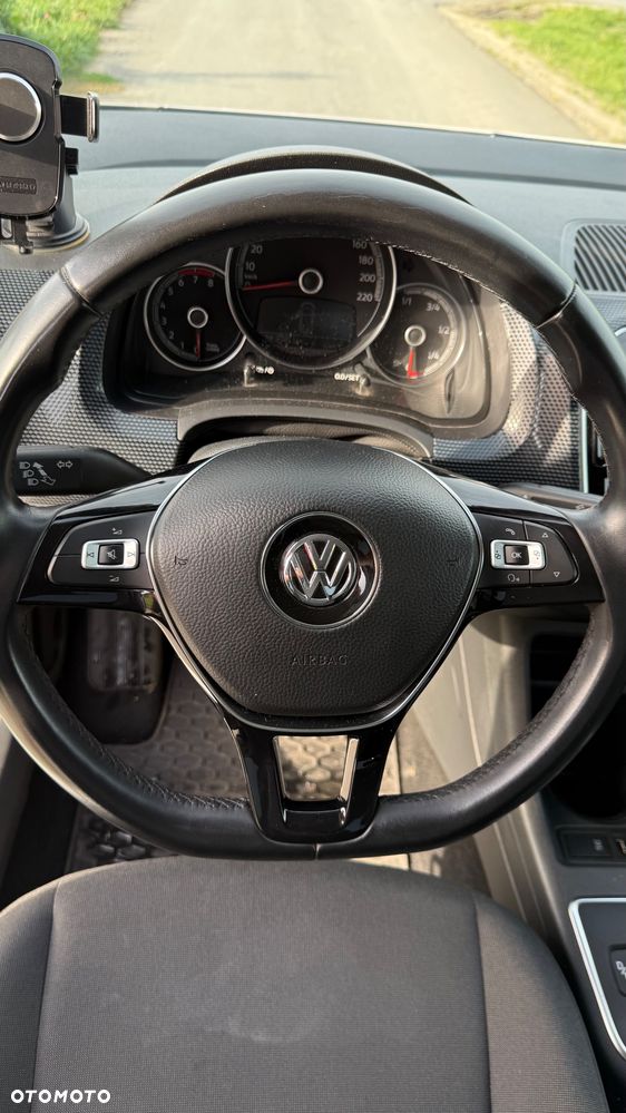 Volkswagen up! 1.0 move - 15