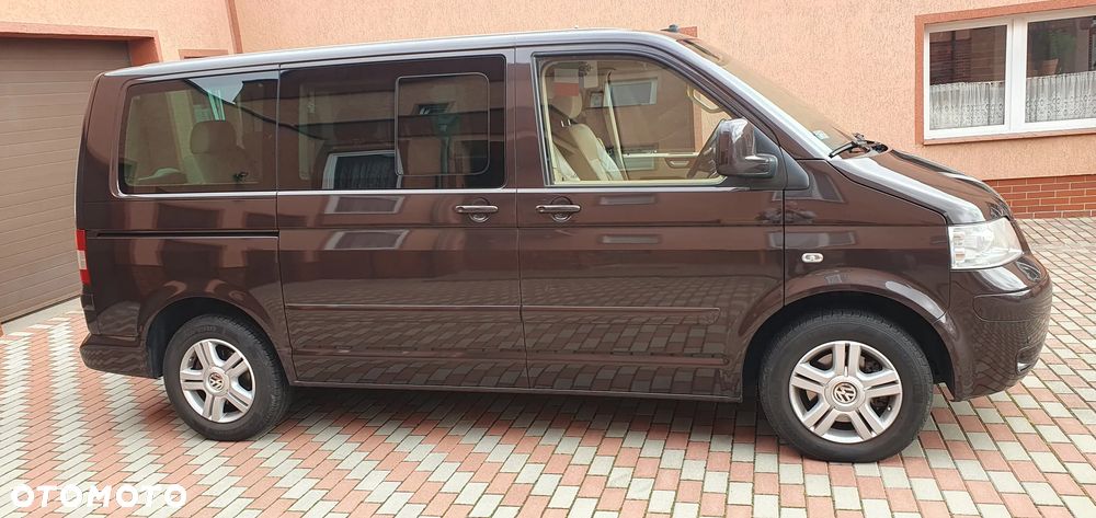 Volkswagen Multivan - 8