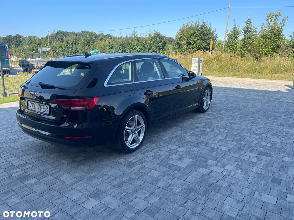 Audi A4 Avant 2.0 TDI - 19