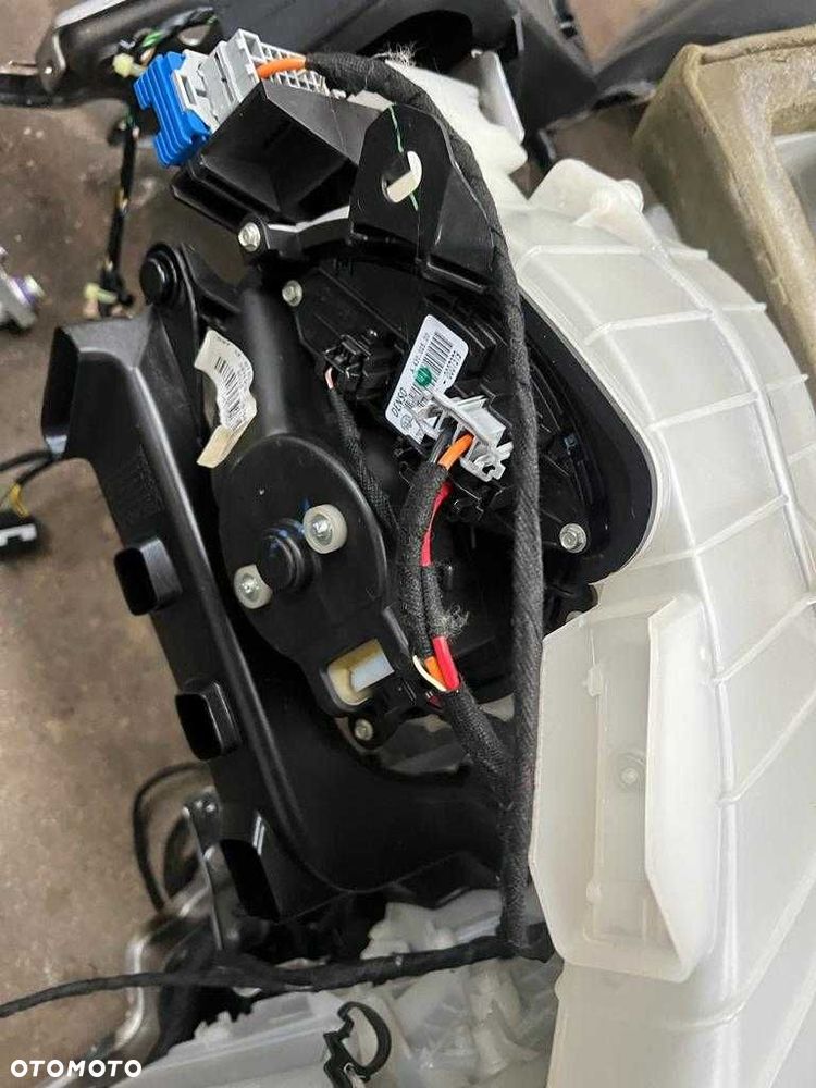 Nagrzewnica klimatronika Opel Corsa E Adam - 1