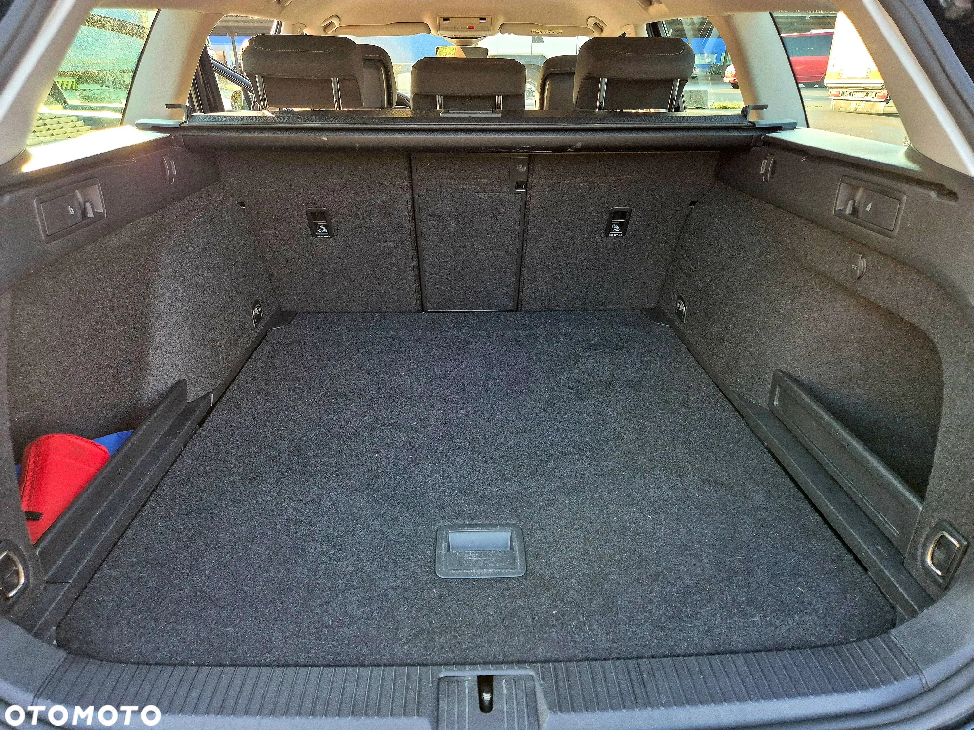 Volkswagen Passat - 19