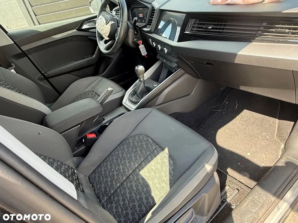 Audi A1 Sportback 25 TFSI advanced - 8