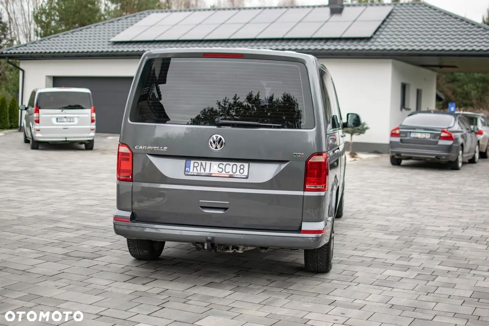 Volkswagen Caravelle - 12