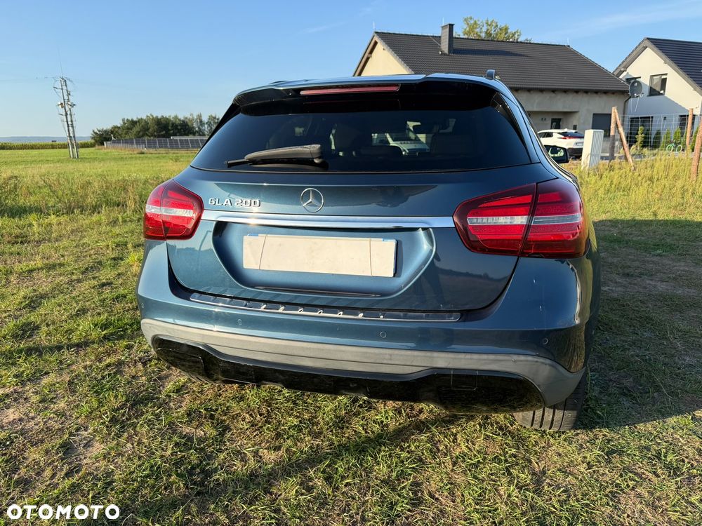 Mercedes-Benz GLA 200 7G-DCT Activity Edition - 40
