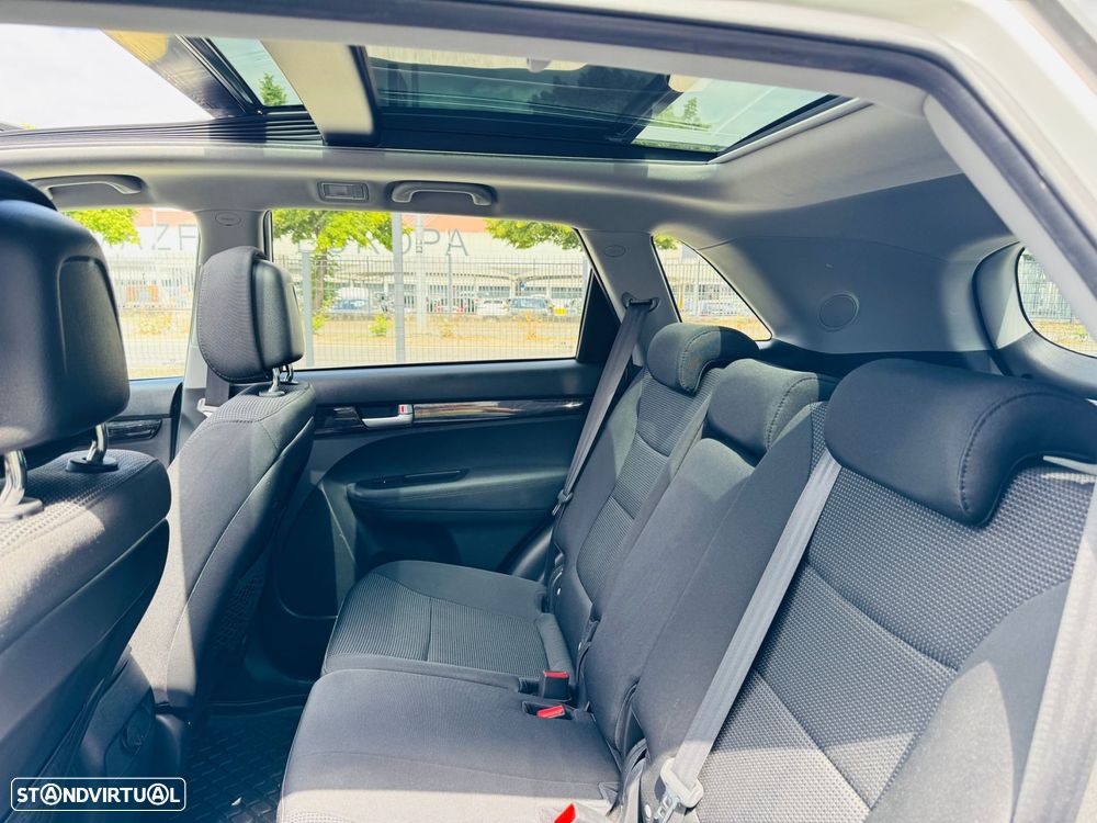 Kia Sorento 2.0 CRDi TX Tecto Panorâmico - 4