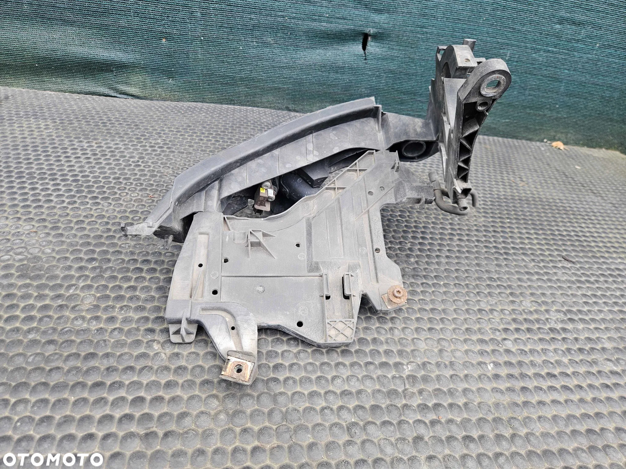 Slizg Lampy Mocowanie Lampa Uchwyt Pod Lampe Lewy Prawy Spryskiwacz Czujnik Audi A4 B8 - 11
