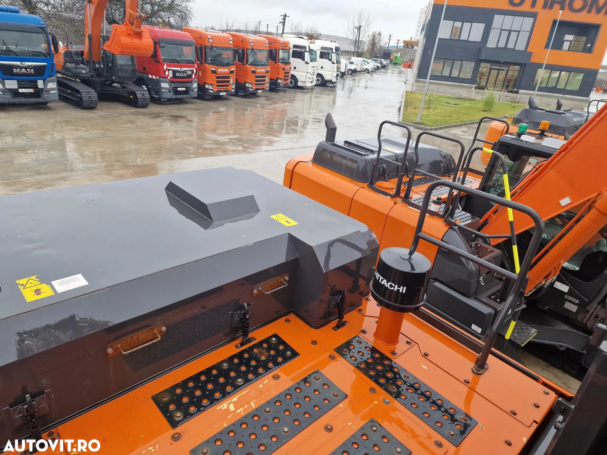 Hitachi ZX350-7, 37t, cupa NOUA 2,2mc, inst picon, a dous inst hidr, 3 pompe HITACHI, posibilitate leasing, STARE CA NOU-PRET DE CRIZA 179.000 EUR+Tva - 31