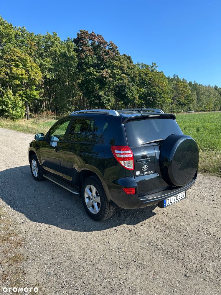 Toyota RAV4 - 8