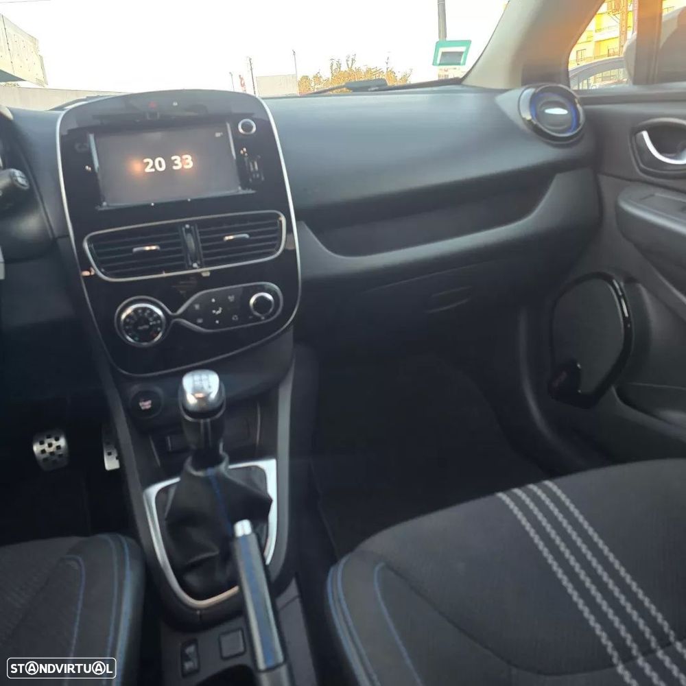 Renault Clio Sport Tourer 1.5 dCi GT Line - 17