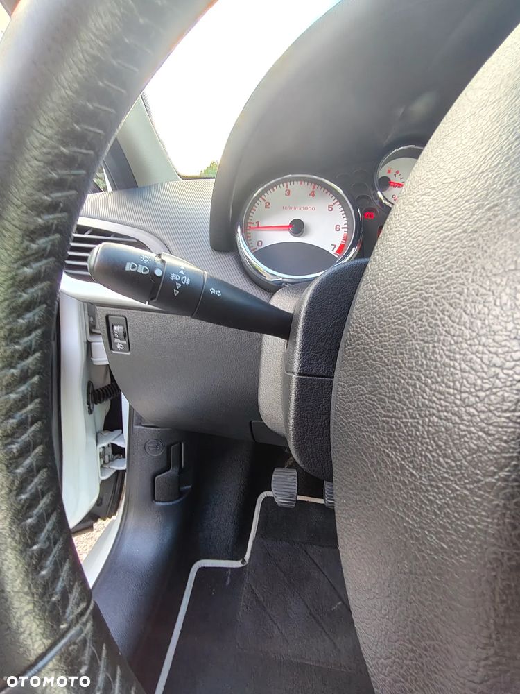 Peugeot 207 75 Urban Style - 20