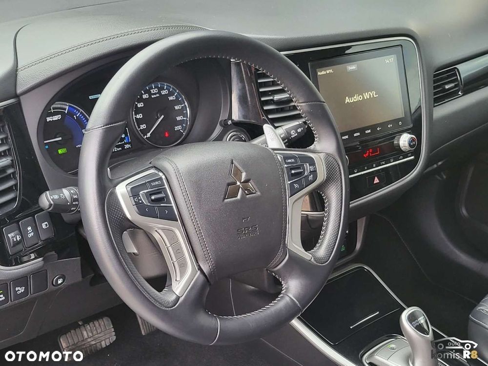 Mitsubishi Outlander - 19