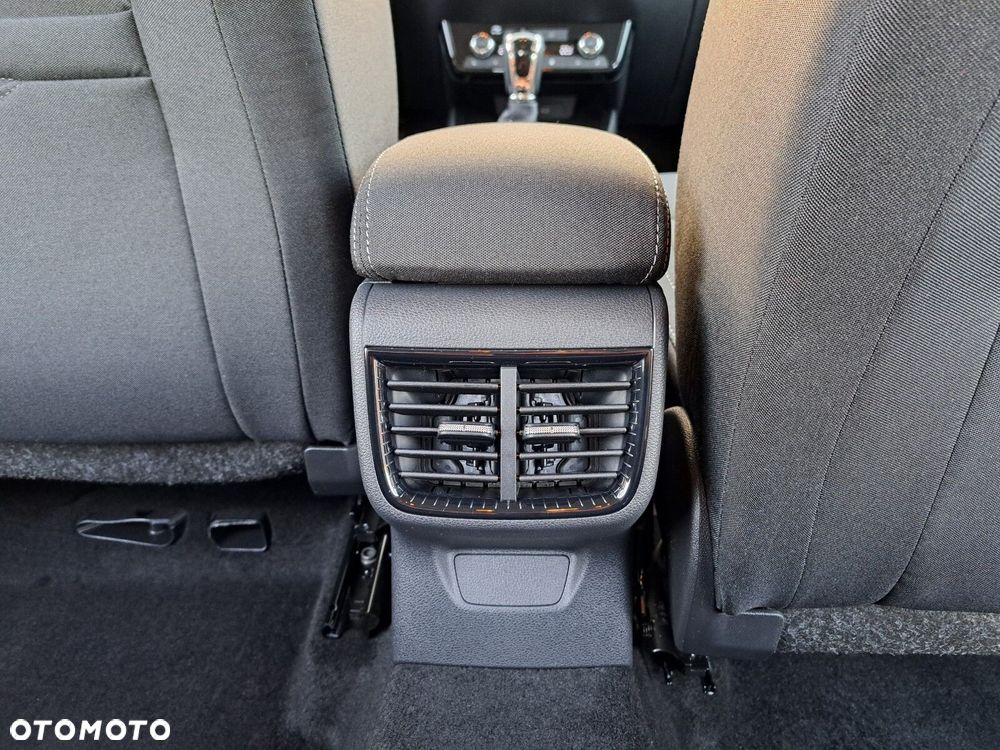 Skoda Fabia 1.0 TSI Edition 130 DSG - 32