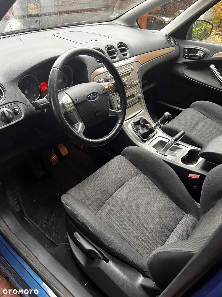Ford S-Max - 14