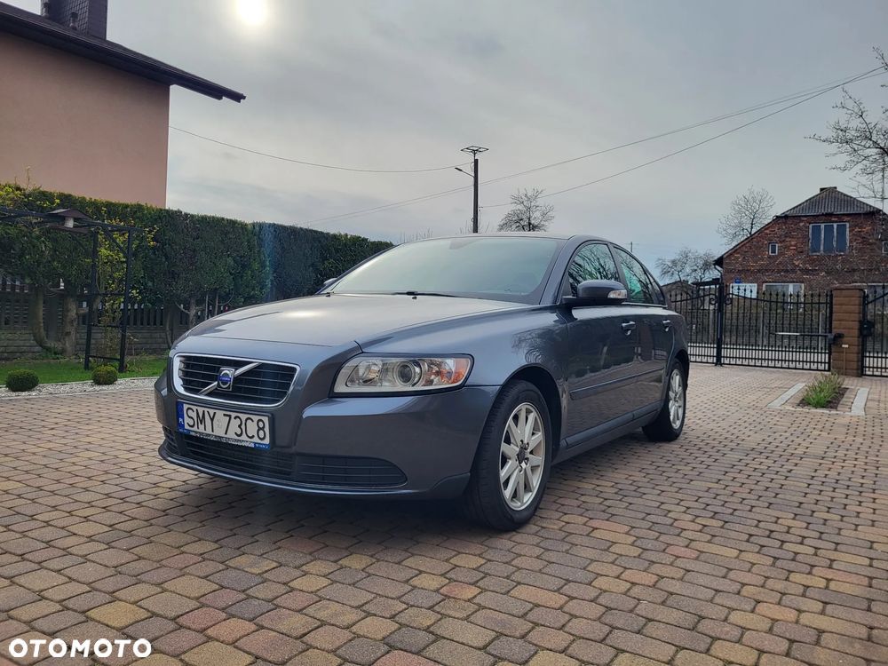 Volvo S40 2.0D Momentum - 1