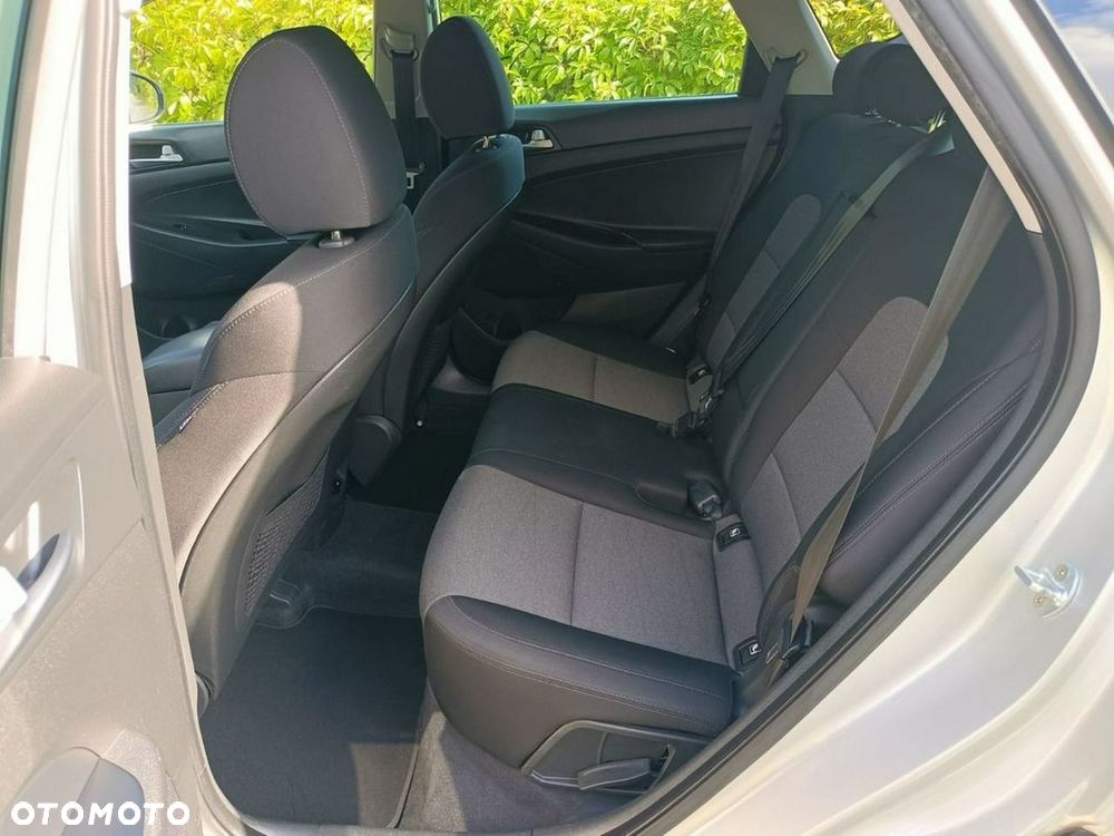 Hyundai Tucson blue 1.6 CRDi 2WD DCT Premium - 26