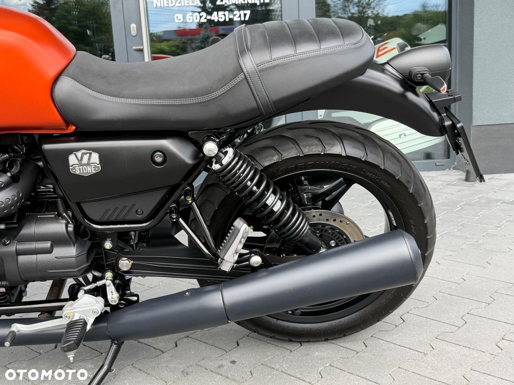 Moto Guzzi V7 - 34