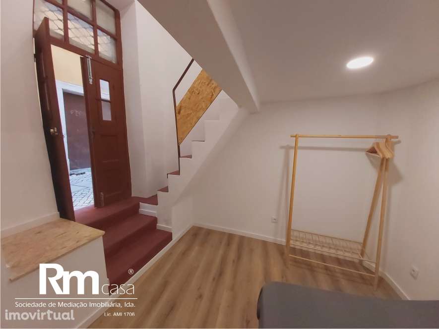 Excelente Prédio remodelado junto à Praça do Comercio - Grande imagem: 3/56