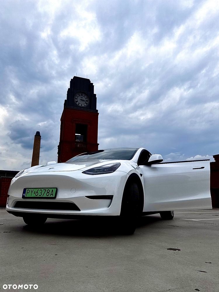 Tesla Y Long Range Dual Motor AWD - 6