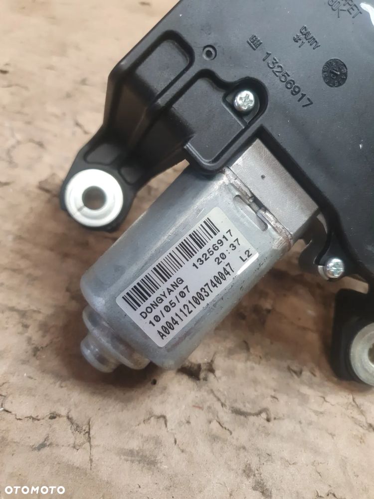 SILNICZEK WYCIERACZKI TYLNEJ OPEL ASTRA J nr 13256917 - 2