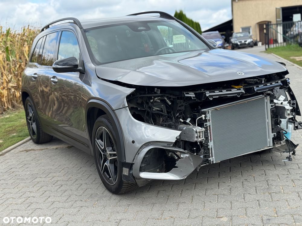 Mercedes-Benz GLB 200 d 4-Matic AMG Line 8G-DCT - 15