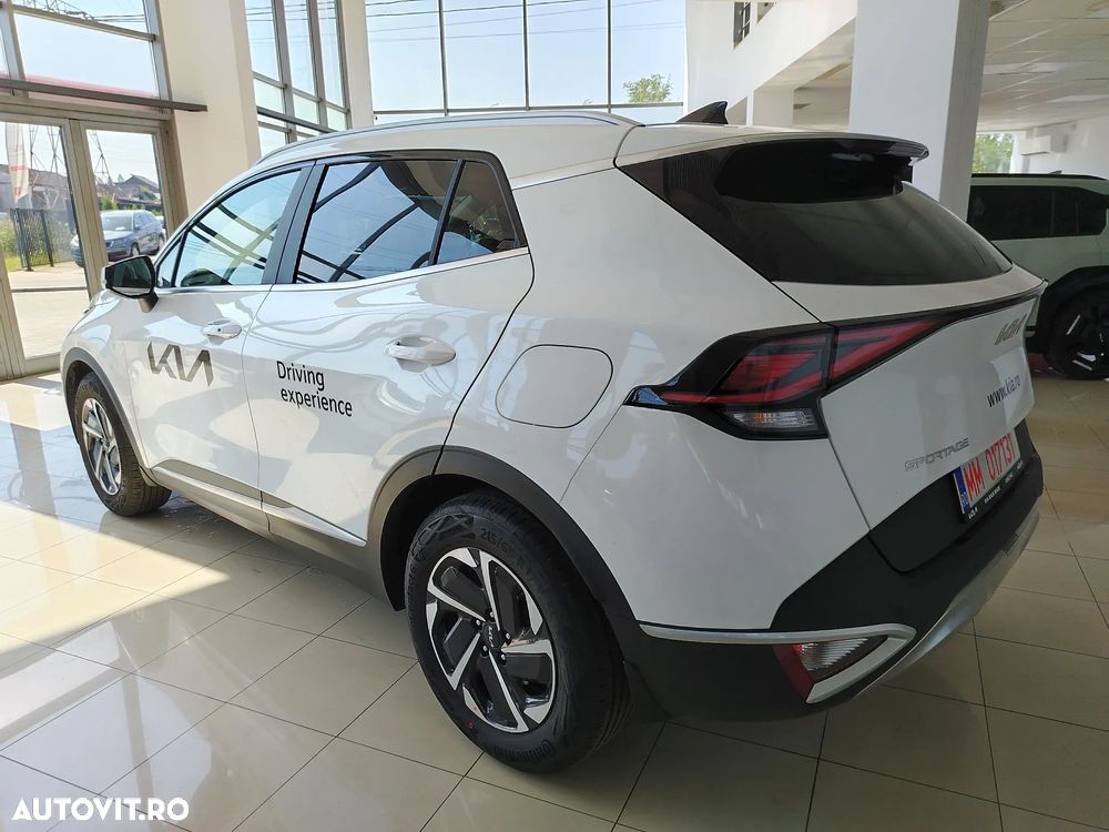 Kia Sportage 1.6 T-GDI 7DCT HP 4x4 MHEV Style - 4