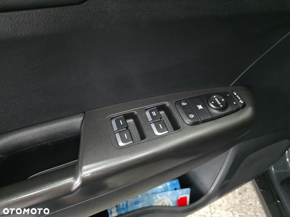 Kia Sportage - 13
